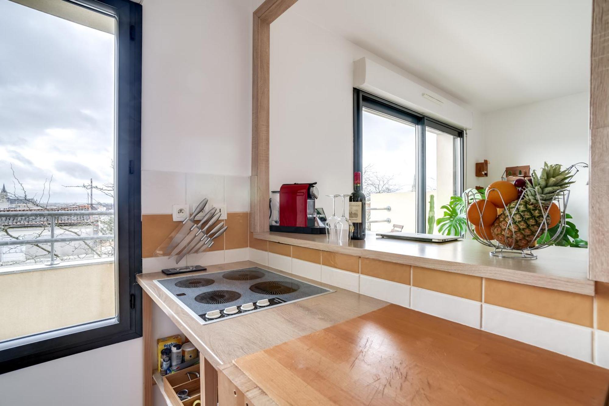 Votre Escale - Le Petit Montmartre Lägenhet Niort Exteriör bild