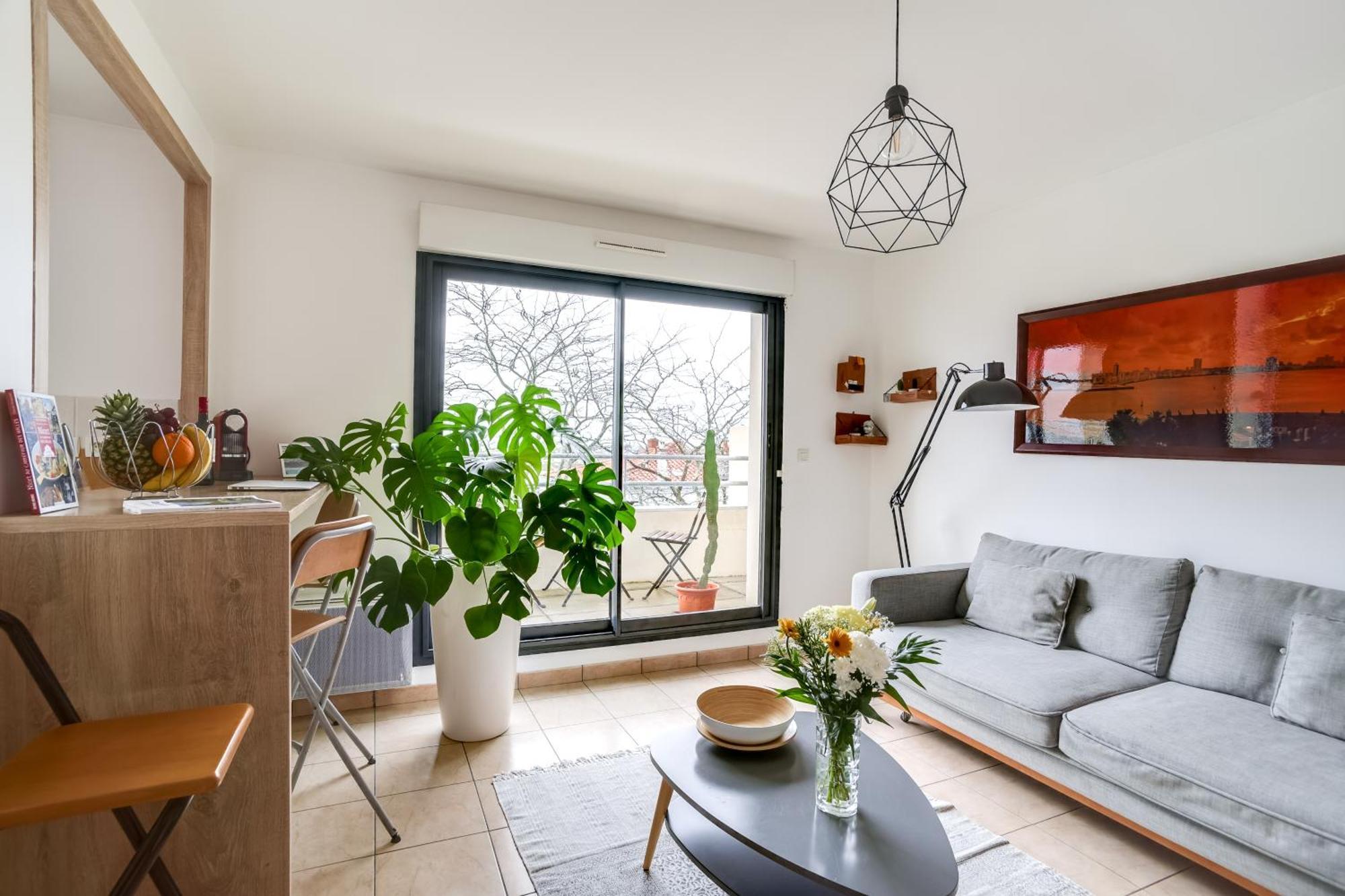Votre Escale - Le Petit Montmartre Lägenhet Niort Exteriör bild