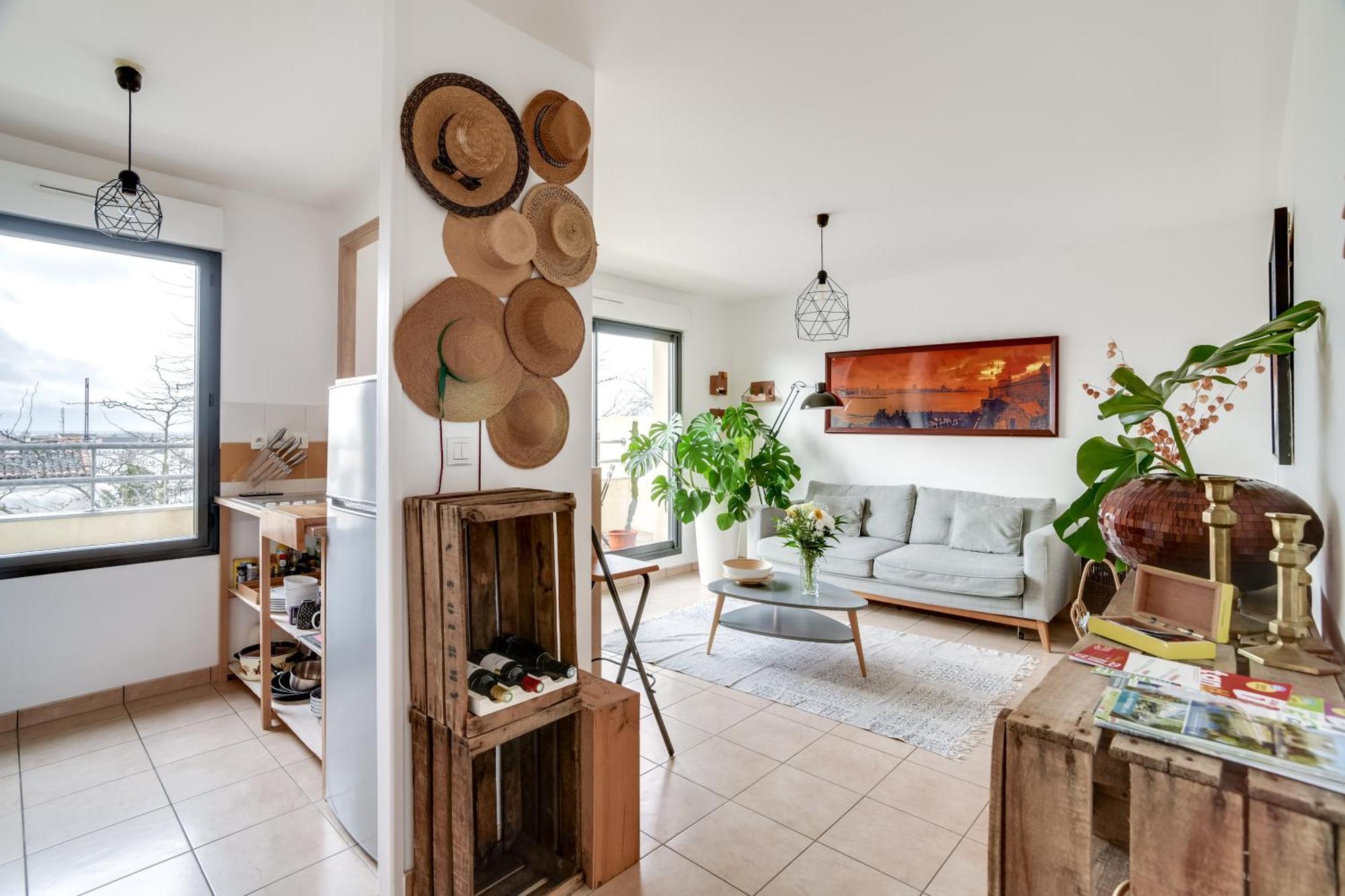 Votre Escale - Le Petit Montmartre Lägenhet Niort Exteriör bild