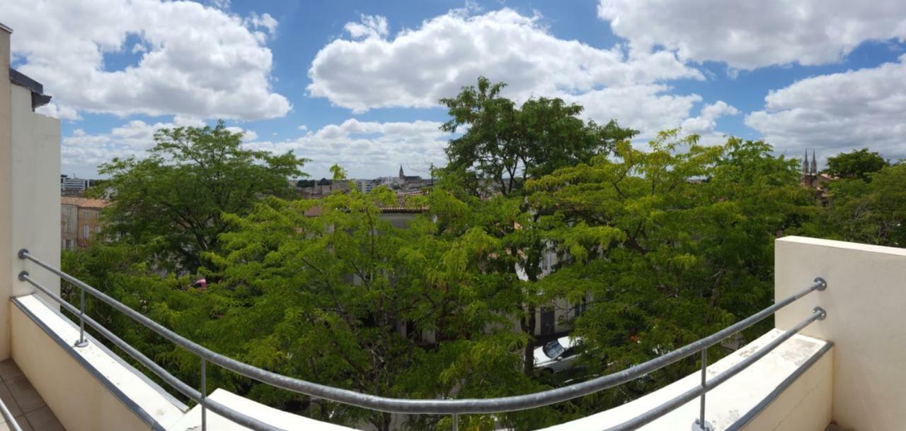 Votre Escale - Le Petit Montmartre Lägenhet Niort Exteriör bild